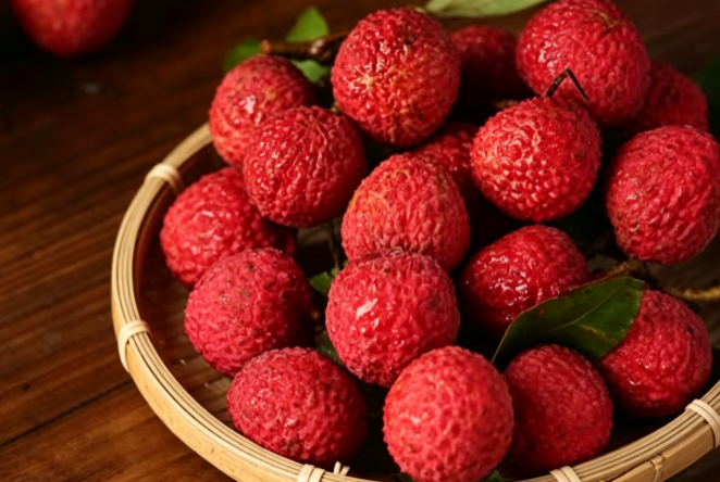 🔥 65K+ SOLD! 🌱Rare Tropical Lychee Tree – A Unique Fruit Growing Experience